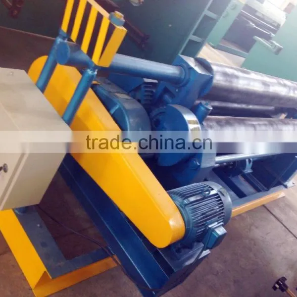W11 Series Three Roller Symmetrical Bending Machine photo-4