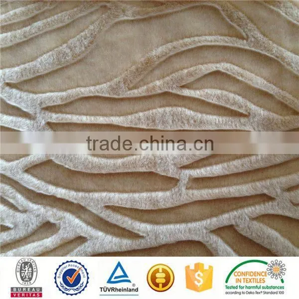 Red 100% Polyester Embossed Plush Velboa With Plastic Backing photo-5