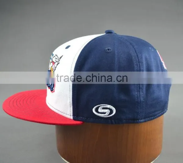 China Factory Custom 6-panel Snapback Caps With Embroidery Logo photo-3