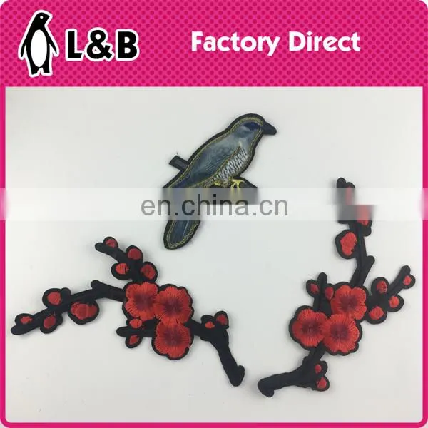 2017 Wholesale Chinese Custom Iron on Embroidery Heat Rose Patch photo-3