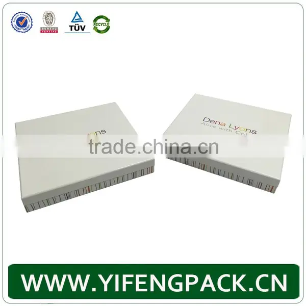 Custom White Cardboard Paper Packaging T-shirt Box photo-3