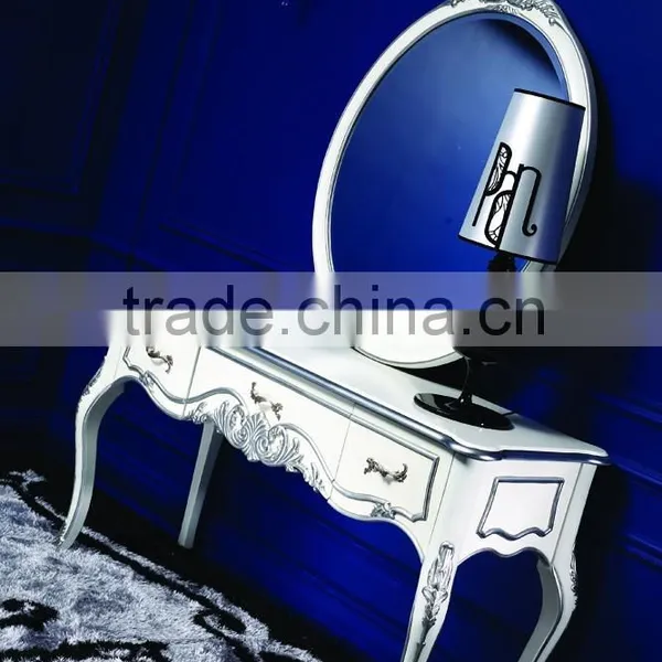 simple dressing table