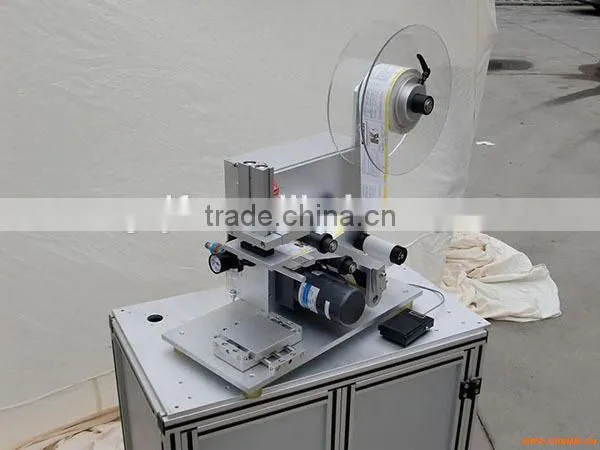 Good Double Sides Labeling Flat Labeling Machine photo-2