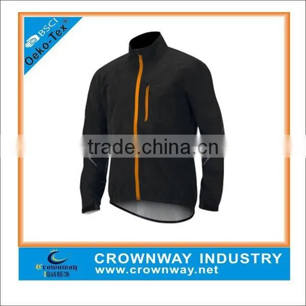 Naturalife Outdoor Rubber Waterproof Jacket Made of Breathable Fabric