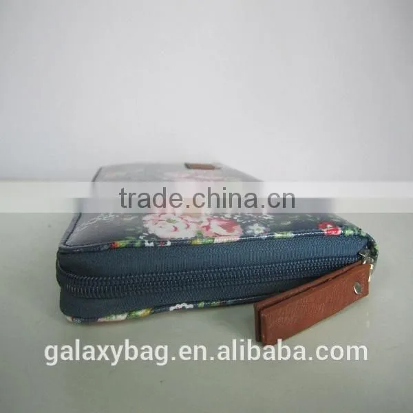 Colorful Flower Printed Card Holder photo-4