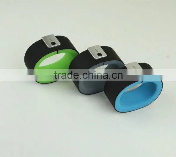 Moveable Phone Charger With 8G Memory 2in1 Charger photo-2