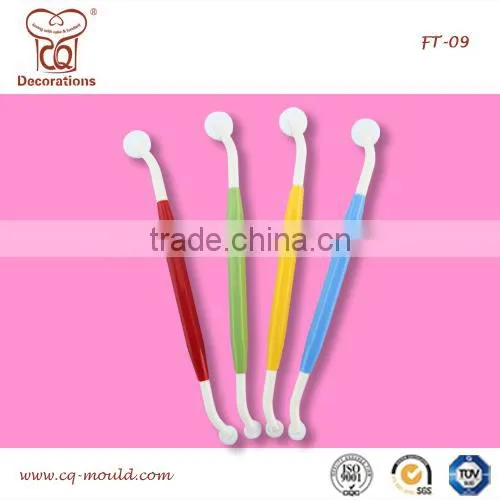 Cake Decorating Roller Cutter & Pastry Dresser Cutter