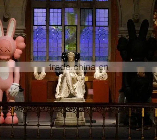 China Supplier Wholesale High Quality Fiberglass Kaws Statue photo-6