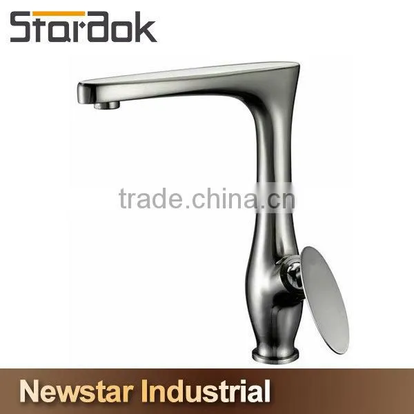 Star.aok Antique Design for Simple Life Style Gold Kitchen Faucet Upc Flexible Hose for Kitchen Faucet Taps Imported From China photo-5