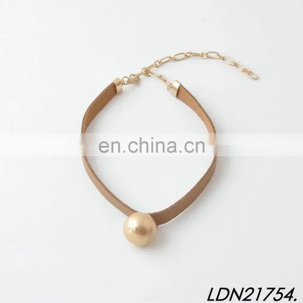 Gold Big Pearl Pendant Necklace Simple Brown Suede Leather Choker Necklace Jewelry photo-2