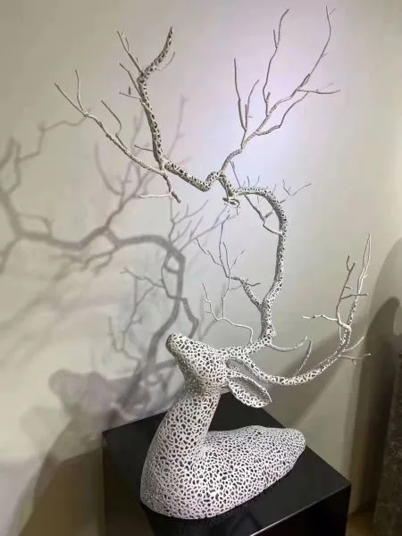 Home Decorative Sculpture Lifelike Indoor Deer Statue Customized
