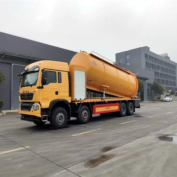 Exported to Uganda, the Dongfeng Tianlong Front, Rear, and 8-33 Square Cleaning and Suction Trucks Are Sold Directly From the Factory photo-5