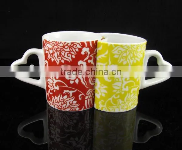 YF28021 Glazing Ceramic Mug With Heart Shape Handle