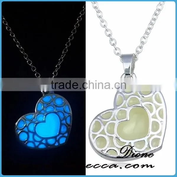 New Fashion Glowing Crystal Heart Necklace for Sale photo-6