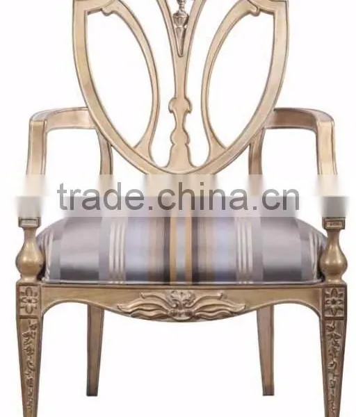 Classic Elegant European Style Antique White Tufted Chaise Lounge With Golden Floral Decorations BF12-04264d photo-2