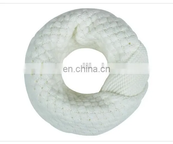 Wholesale Loose Knit Acrylic Infinity Loop Circle Scarves photo-6