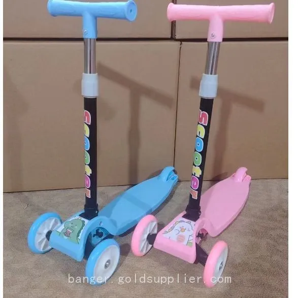 Low-cost Scooter Scooter Kids 1-3-6 Year Old Baby Boy and Girl Scooter With Kids Pedal Folding Scooter