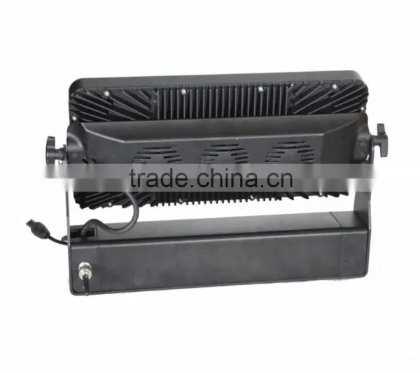 CE&RoHs Certificate Excellent Color Mixing IP66 Outdoor 400W 40*4-in-1 10W RGBW Wall Washer LED Light photo-2