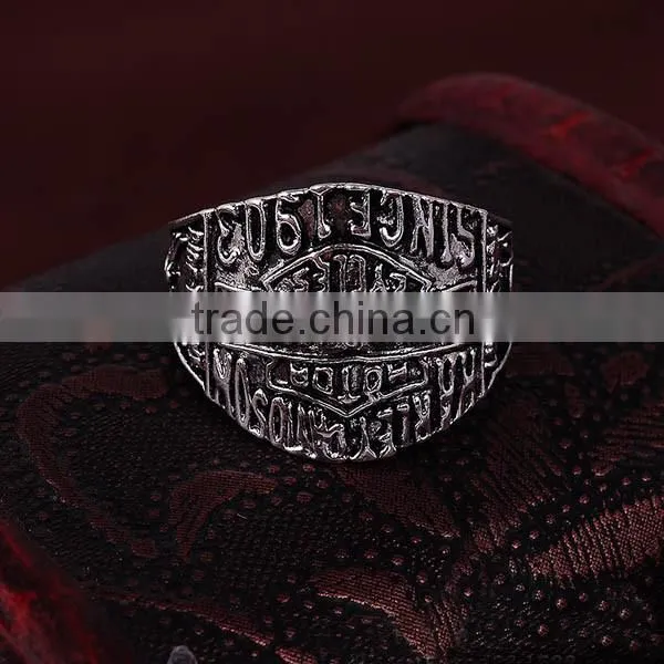 Top Quality Men's Zinc Alloy Wholesale Skull Rings photo-2