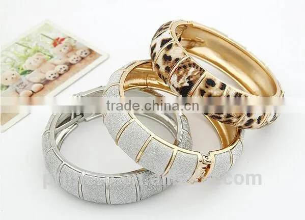 New Glitter Matte Sliver Bracelet Simple 18k Gold-Plated Opening Enamel Bangles photo-6