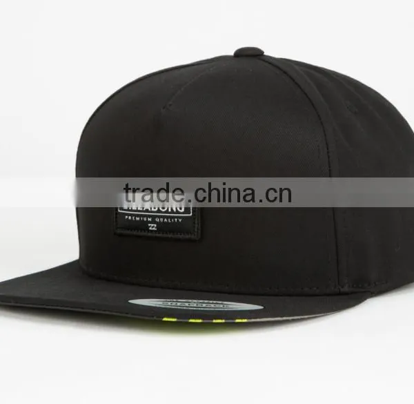 Good Quality Black Plain 5 Panels Snap Back Cap Snapback Hat With Woven Patch