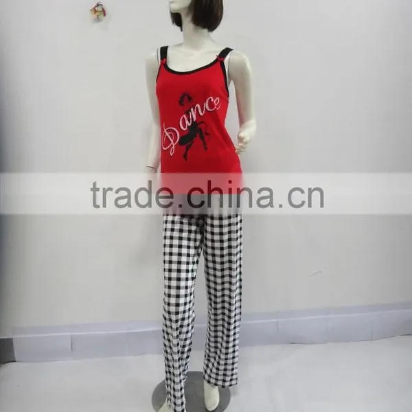 Red Classic Grid Three-piece Binding Pajamas Woman photo-3