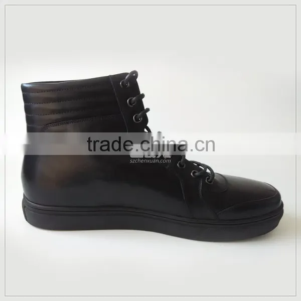NEW ARRIVAL OF MEN LEATHER SNEAKER
