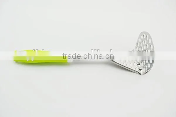 2016 Hot Sale Kitchen Utnesil Stainless Steel Potato Masher With Plastic Long Handle photo-4