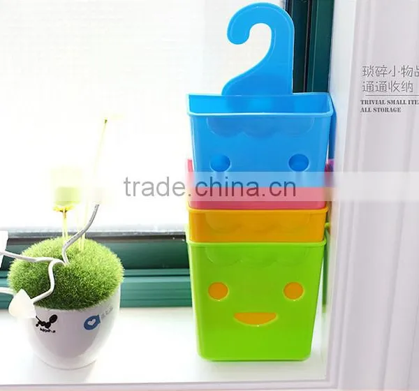 PP Multifunctional Smiling Face Plastic Storage Basket ,smile Shape Mini Hanging Basket Container photo-6