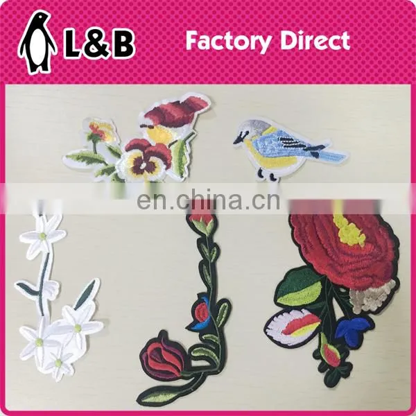 Embroidery Iron on Patches Designs 2017 Patches Applique Wholesale Custom Embroidery Patch Butterfly photo-5