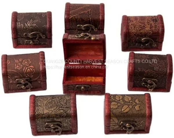 Random Designs Decorative Wooden Jewelry Storage Box Candy Box Vintage Treasure Chest