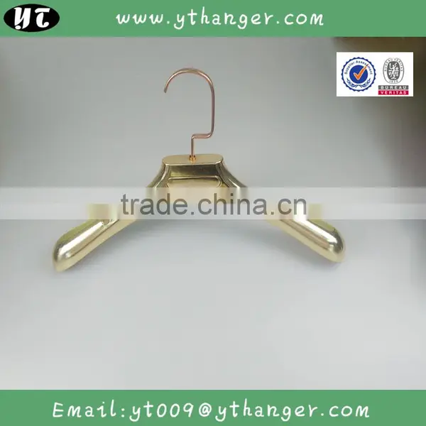 HA7038 Fashionable Colored Notched Dress Hanger Coat Plastic Hanger for Women Supplier's Choice photo-3
