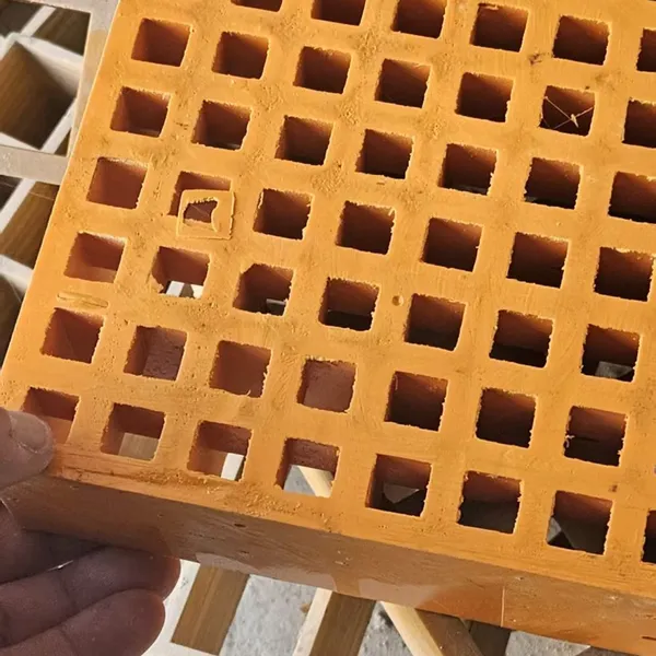 Solar Inverter Plant FRP Grating Non Conductive Anti Slip Electronics Assembly Floor Panel