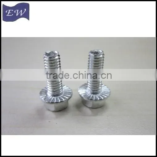 Black Hex Flange Bolt M6x10 (DIN6921) photo-3
