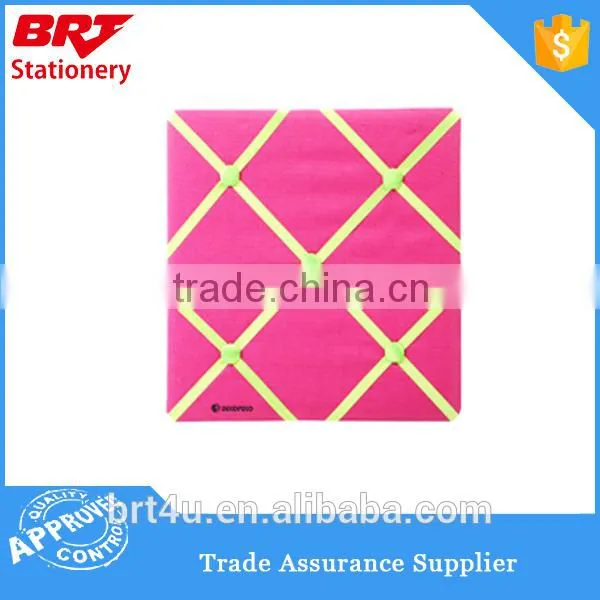 Cushion Type Board With Checks photo-2