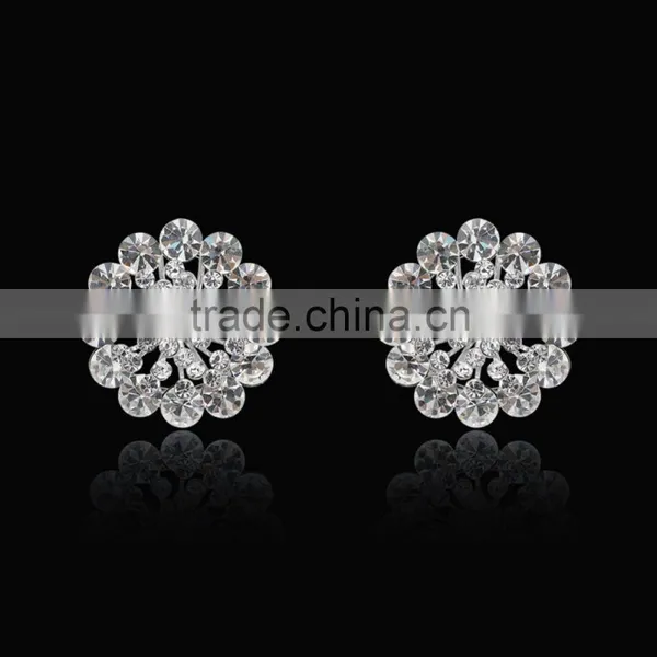 Rellecona Fashion Jewelry Flower Shape Stud Earring Inlaid CZ Gemstone in 18k White Gold Plated photo-2