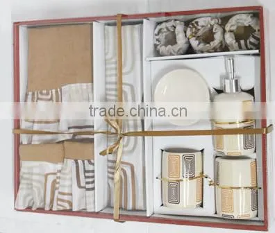 100% Polyester Bathroom Set With Ceramics Accessary photo-4
