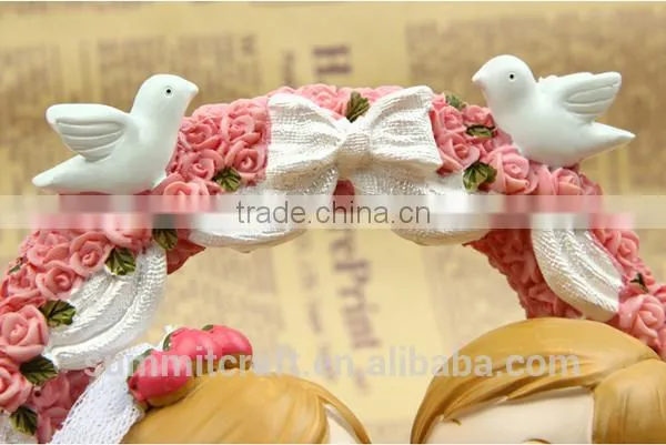 Best Bride and Groom Wedding Gift Sweet Resin Wedding Couple Figurines photo-4
