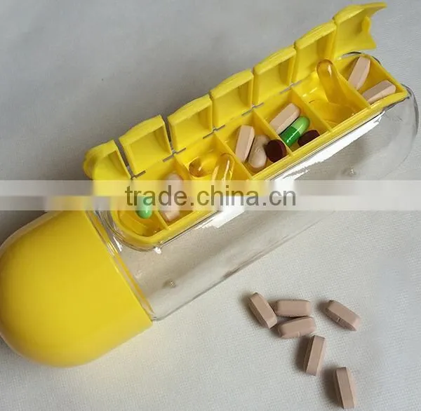 Plastic Sports Water Shaker With Pill Box One Week Pill Organizer Drinking Bottle photo-2