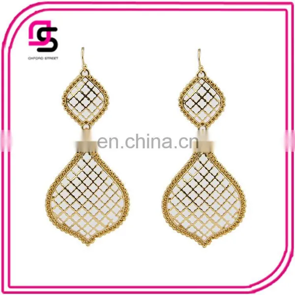 2017 Fashion personality Pierced Earrings for ladies