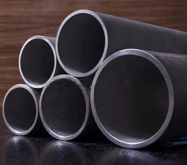 Plastic Caps (small Od) Seamless Casing Pipe For Oil And Gas Transmission photo-3