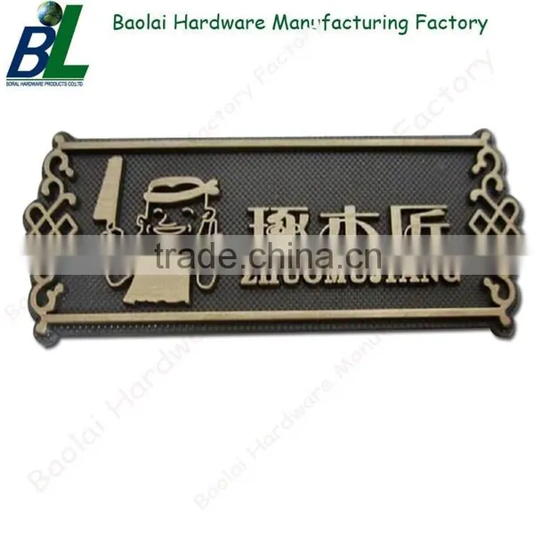 Laser Egnraved Gold Metal Pineapple Nameplate photo-6