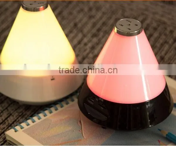2015 LED Colorful LED Light Bluetooth Speaker 360 Degree Super Bass 3D Sound BT Speaker With FM Radio photo-2