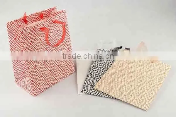 Colorful Shopping Paper Bag Through Foaming Process/Printed Foldable Gift Bag photo-2