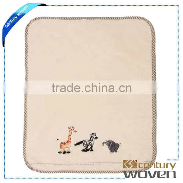 China Manufacturer 100% Cotton Baby Hooded Towel photo-3