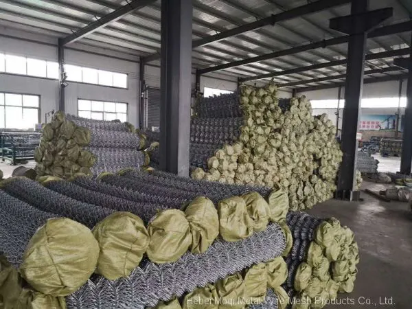 PVC Coated Galvanized Chain Link Wire Mesh Used Chain Link Fence photo-4