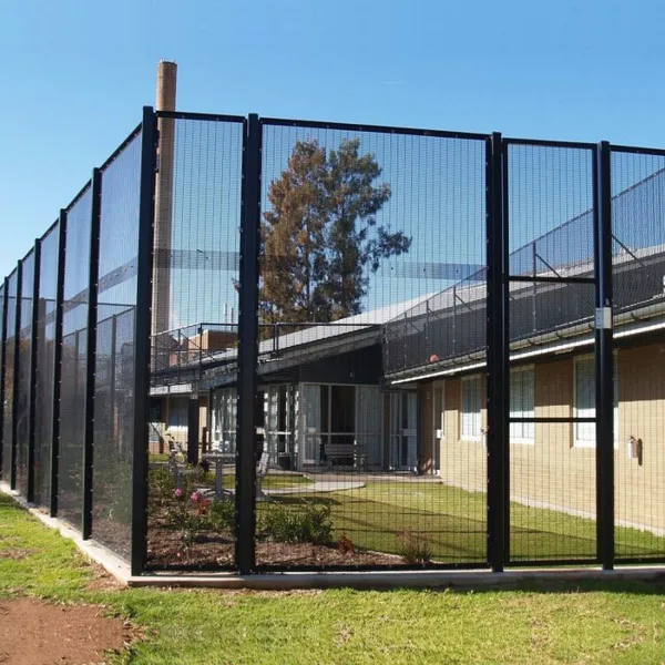 Durable 3D Curved Welded Wire Mesh Fence - Galvanized & Powder Coated for Garden Trellis photo-3