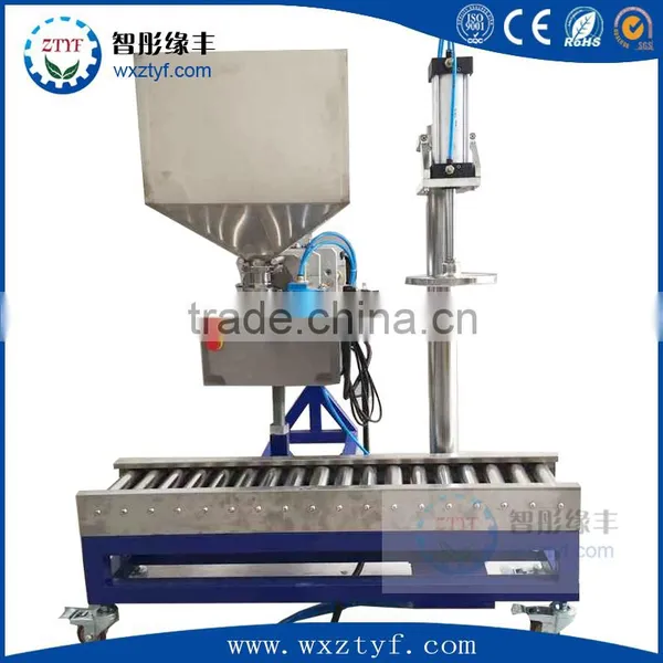 Small Glass Bottle Filling Machine photo-4