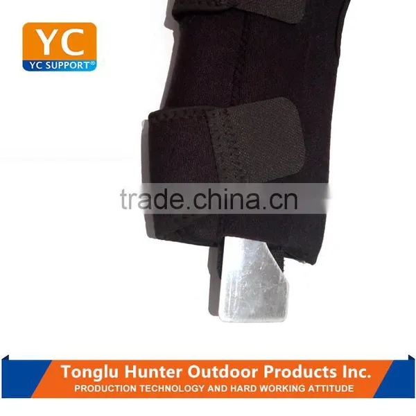 Weight Lifting Grip Pads Finger Fitness Gloves , Palm Sport Support With Two Sheet Steels photo-3