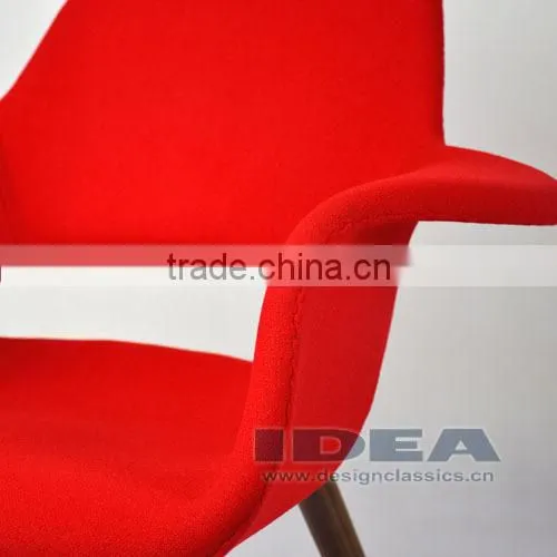 Replica Eero Saarinen Organic Chair - Red Fabric photo-5